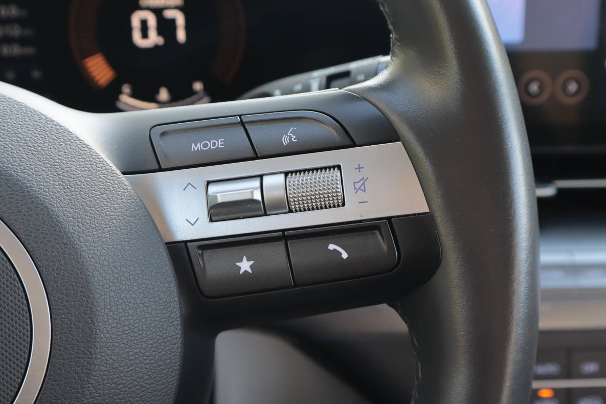 Used 2024 Hyundai Kona SEL AWD/4WD image 25