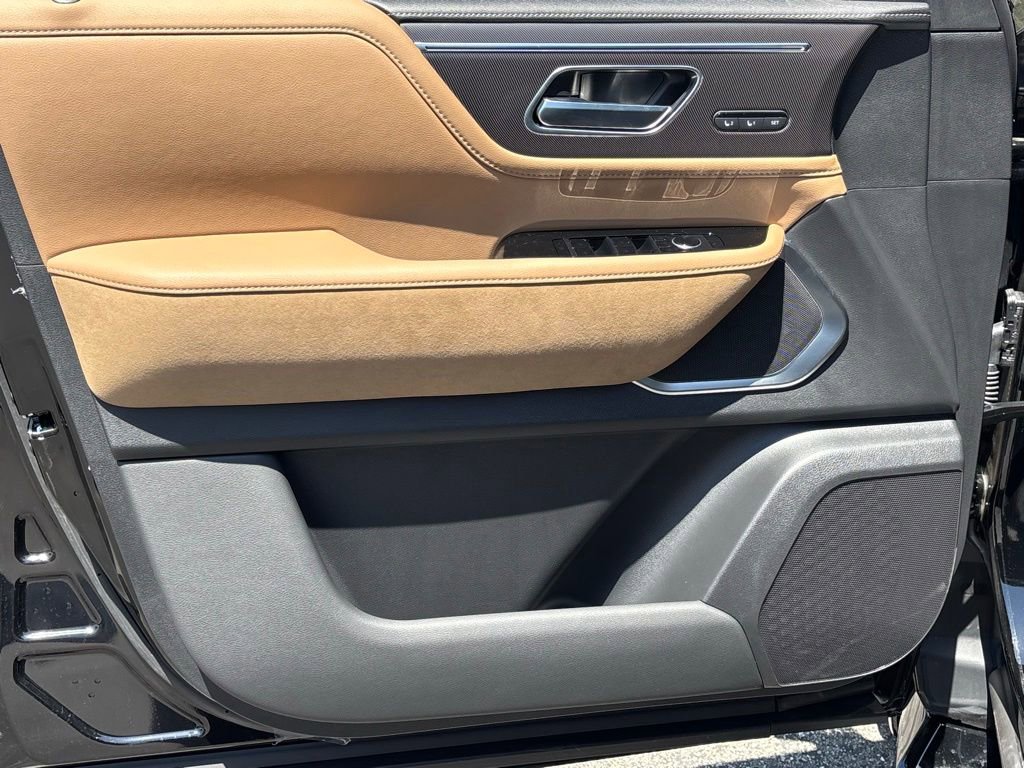 New 2026 INFINITI QX80 Luxe RWD image 16