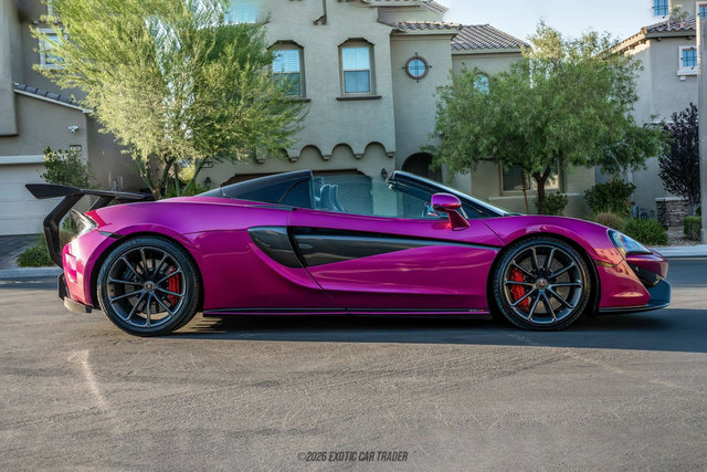 Used 2018 McLaren 570S Spider RWD image 9