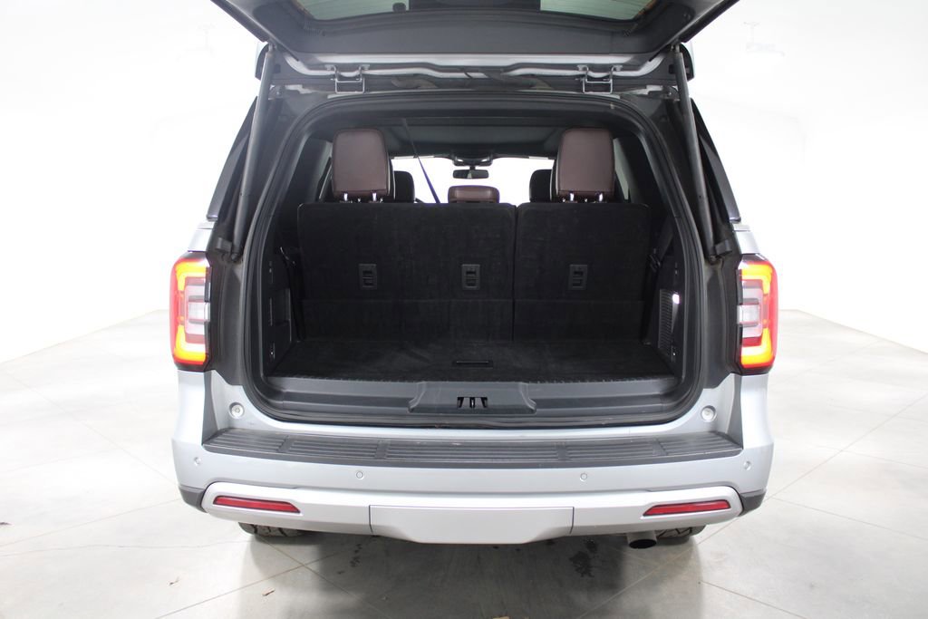Used 2024 Ford Expedition Limited image 16