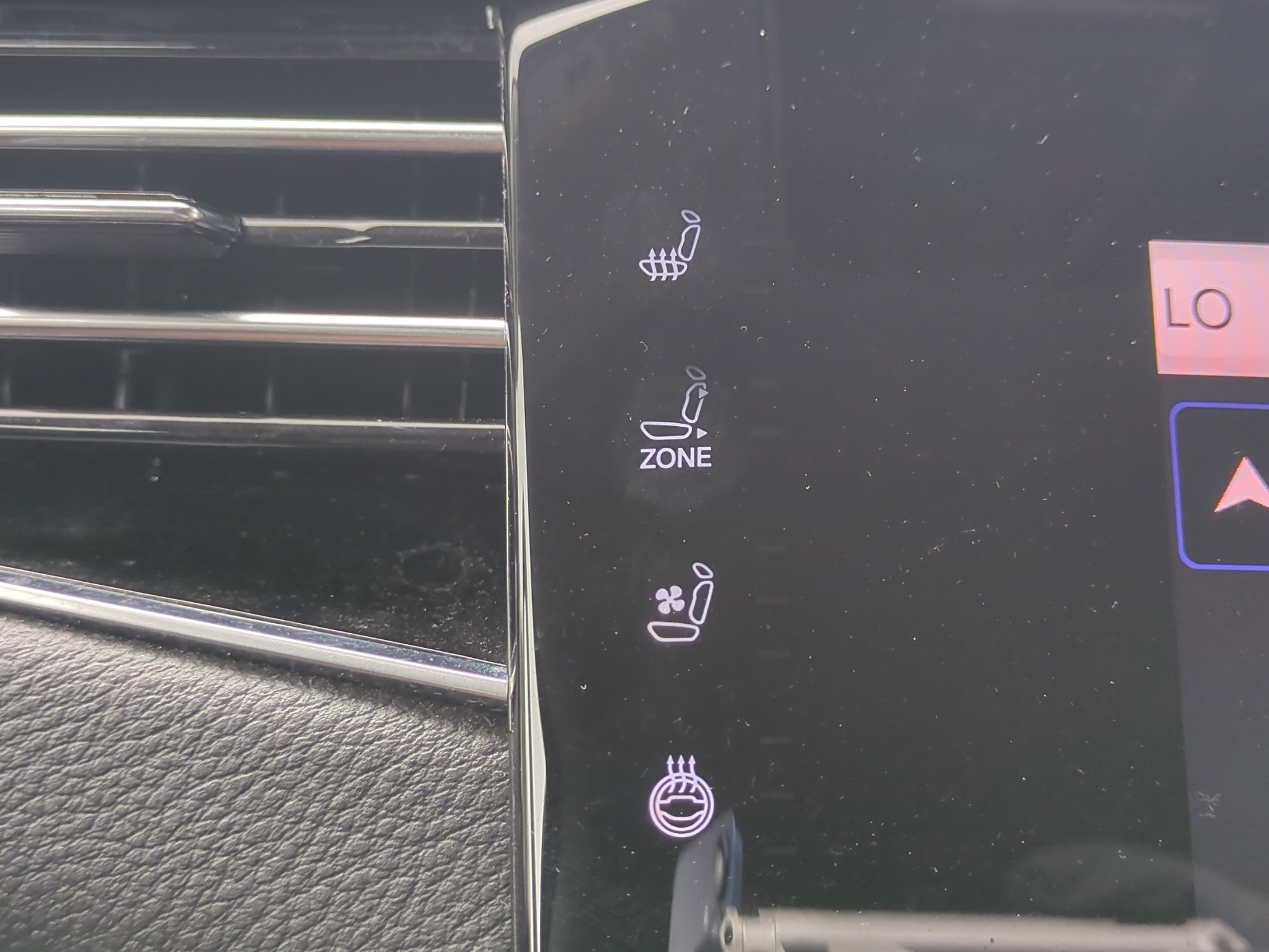 Certified 2024 Jeep Wagoneer L Series III w/ Flexible Seating Group image 24