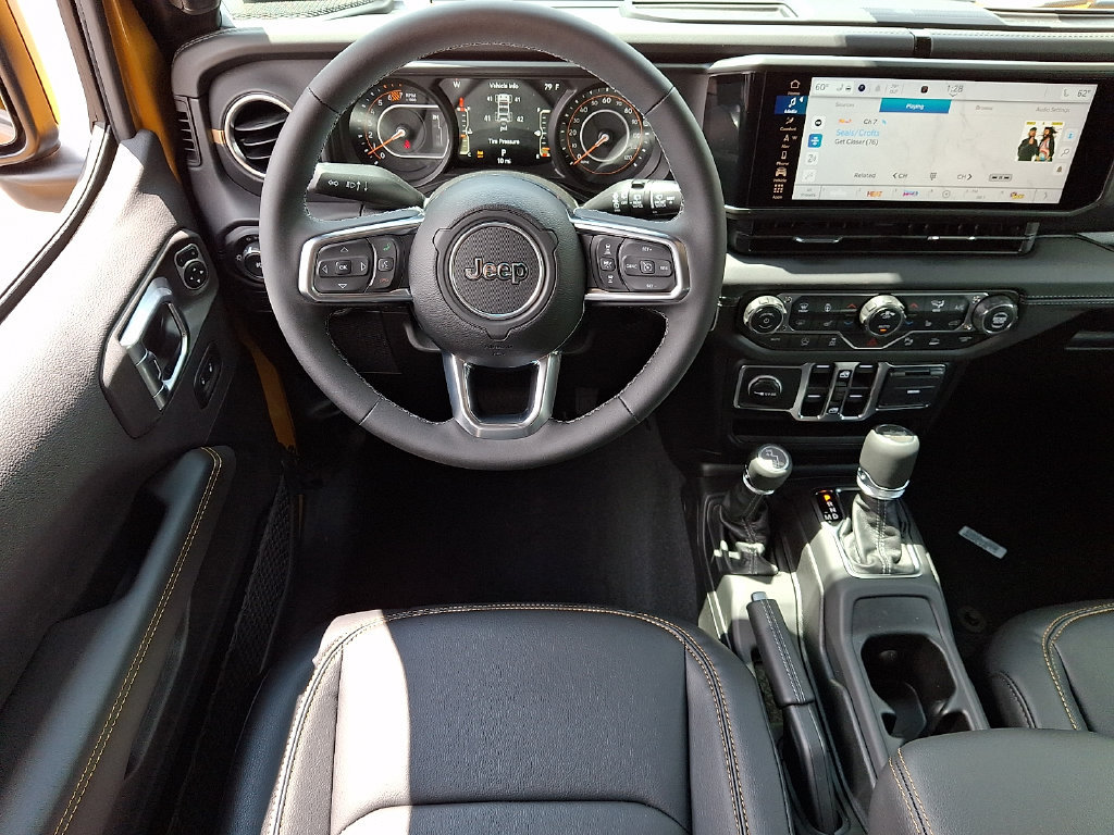 New 2026 Jeep Wrangler Unlimited Sahara w/ Whitecap Package AWD/4WD image 8