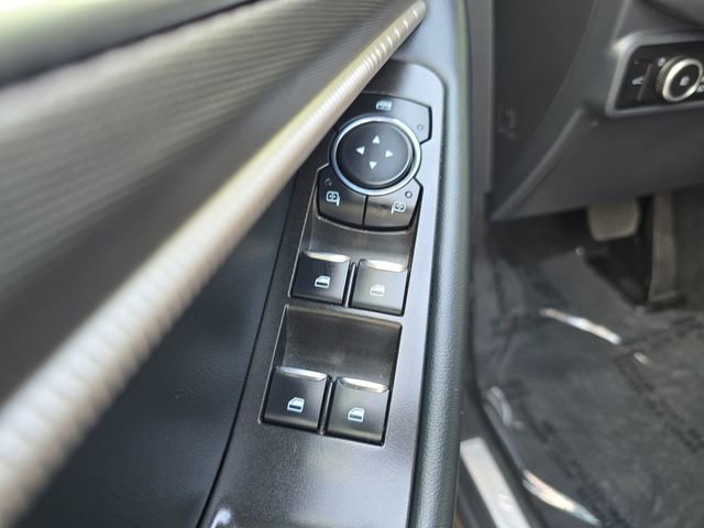 Used 2025 Ford Explorer ST-Line image 17