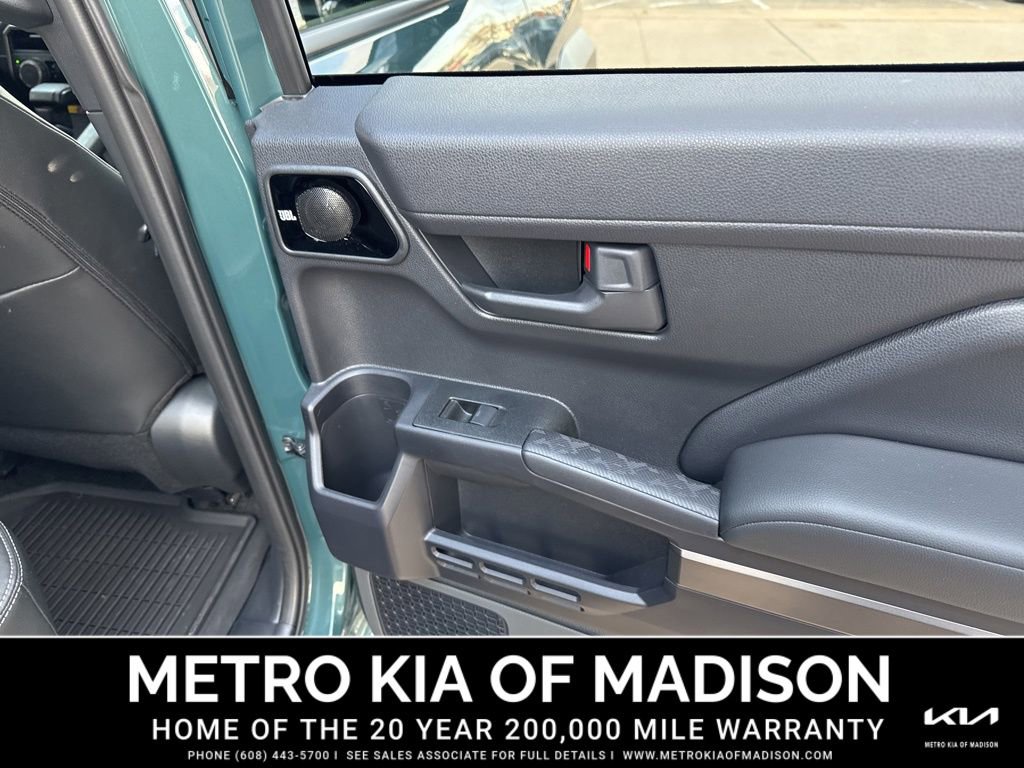 Used 2025 Toyota 4Runner TRD Off-Road Premium image 33