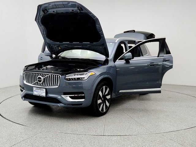 Certified 2023 Volvo XC90 T8 Ultimate image 9
