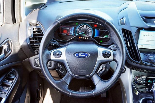 Used 2016 Ford C-MAX Energi SEL FWD image 18