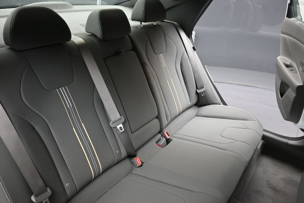 New 2026 Hyundai Elantra SEL Sport Premium FWD image 16