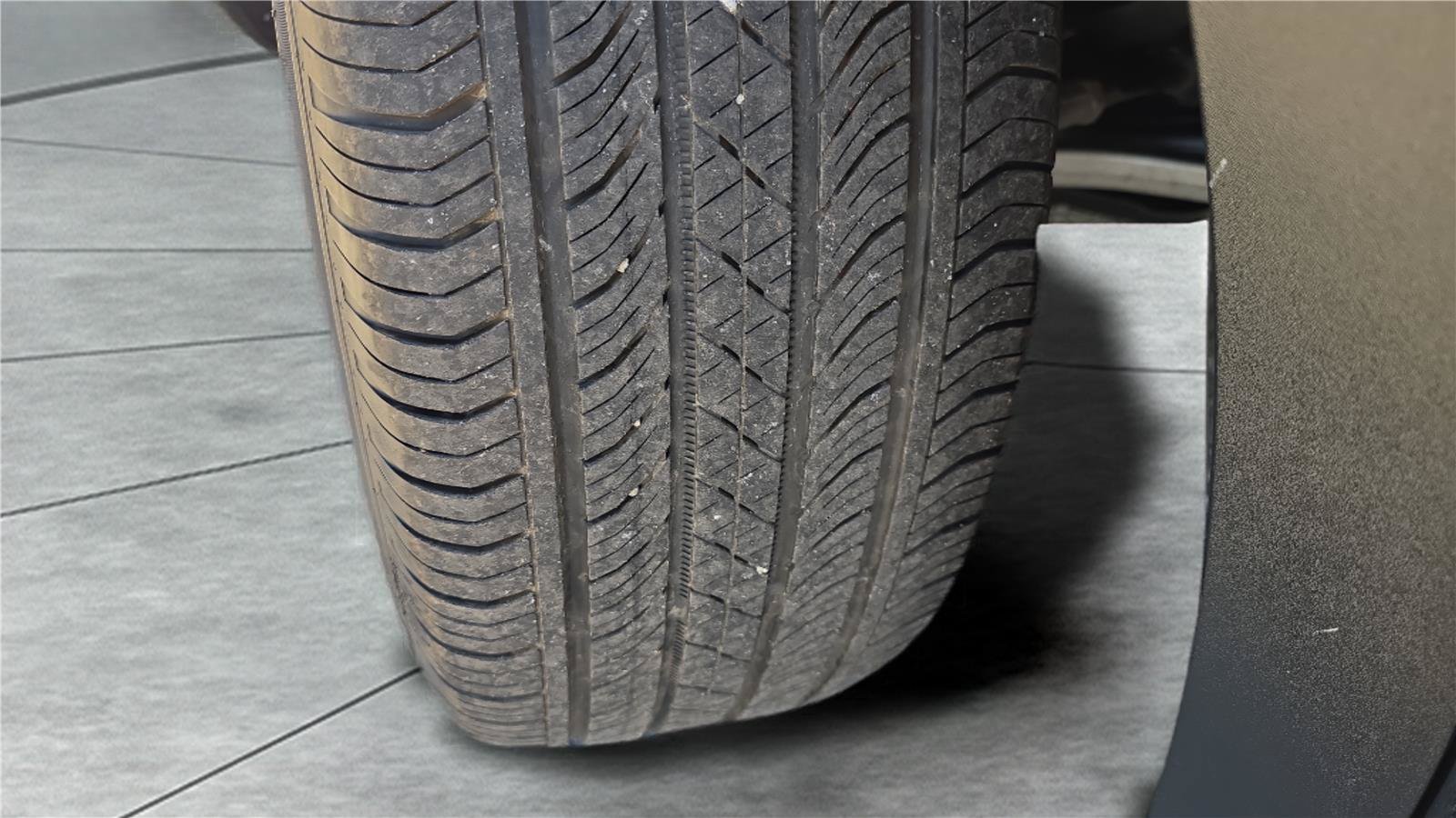 Used 2023 Buick Envision Preferred AWD/4WD image 29