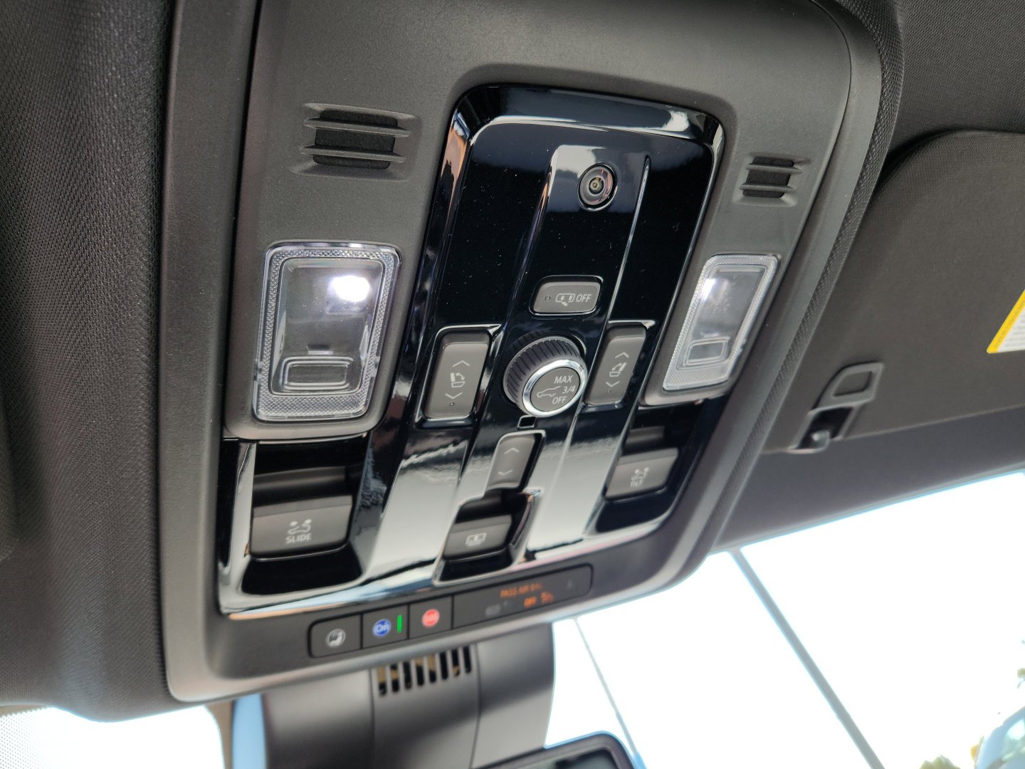 New 2026 Chevrolet Suburban Premier image 18