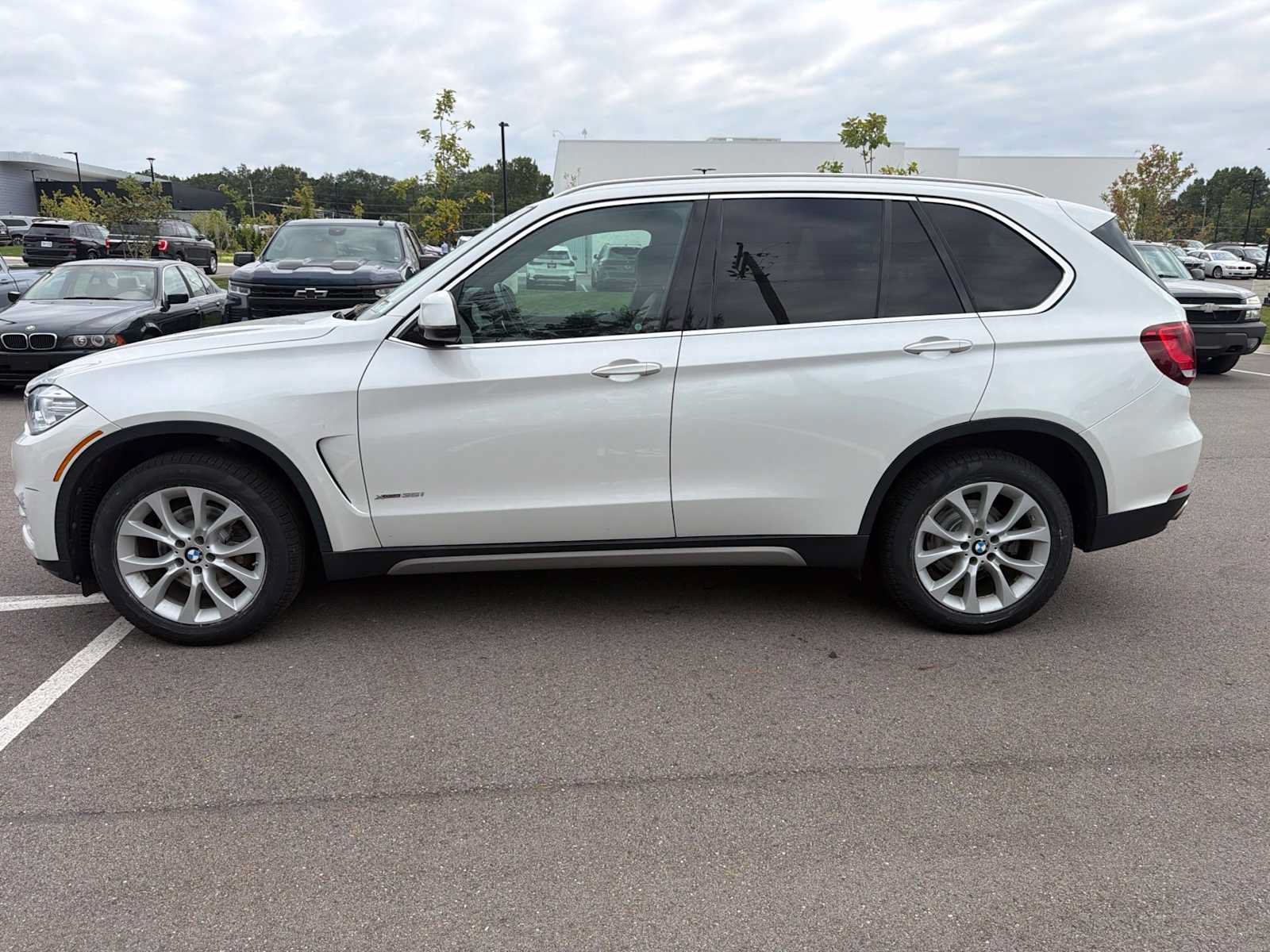 Used 2018 BMW X5 xDrive35i w/ Driving Assistance Package AWD/4WD image 11