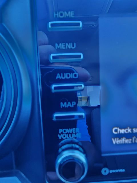 Used 2023 Toyota Tacoma SR image 15