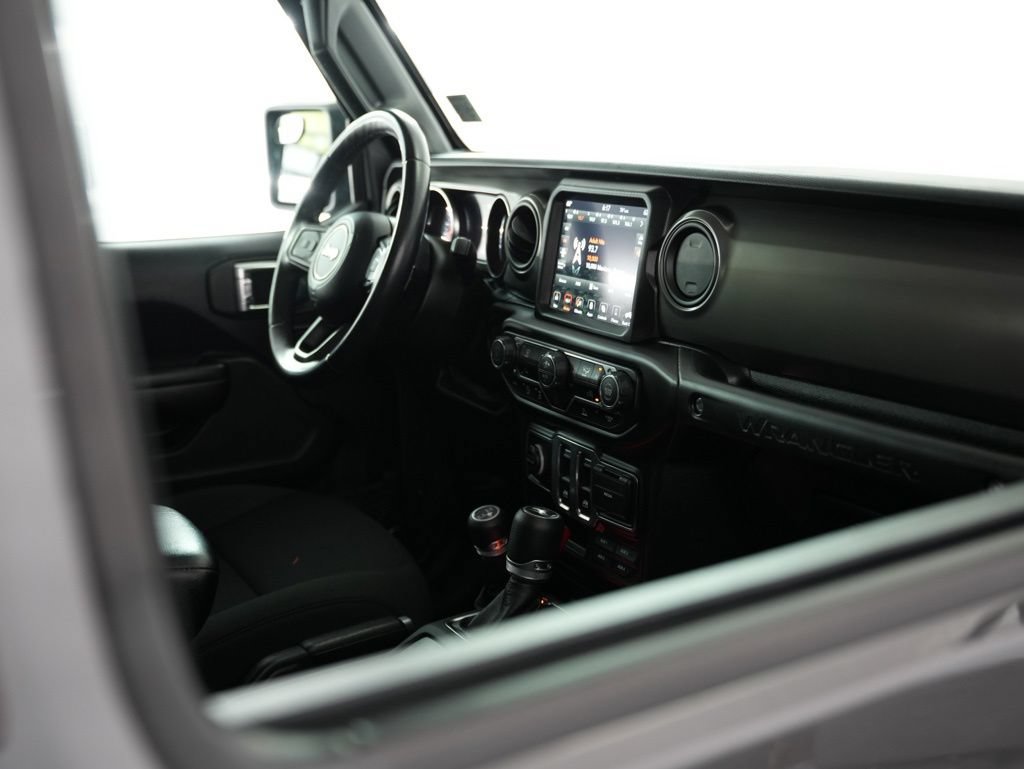 Used 2021 Jeep Wrangler Sport AWD/4WD image 43