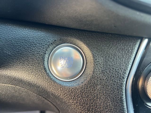 Used 2019 Hyundai Santa Fe SEL image 13