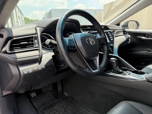 Used 2020 Toyota Camry SE FWD image 15