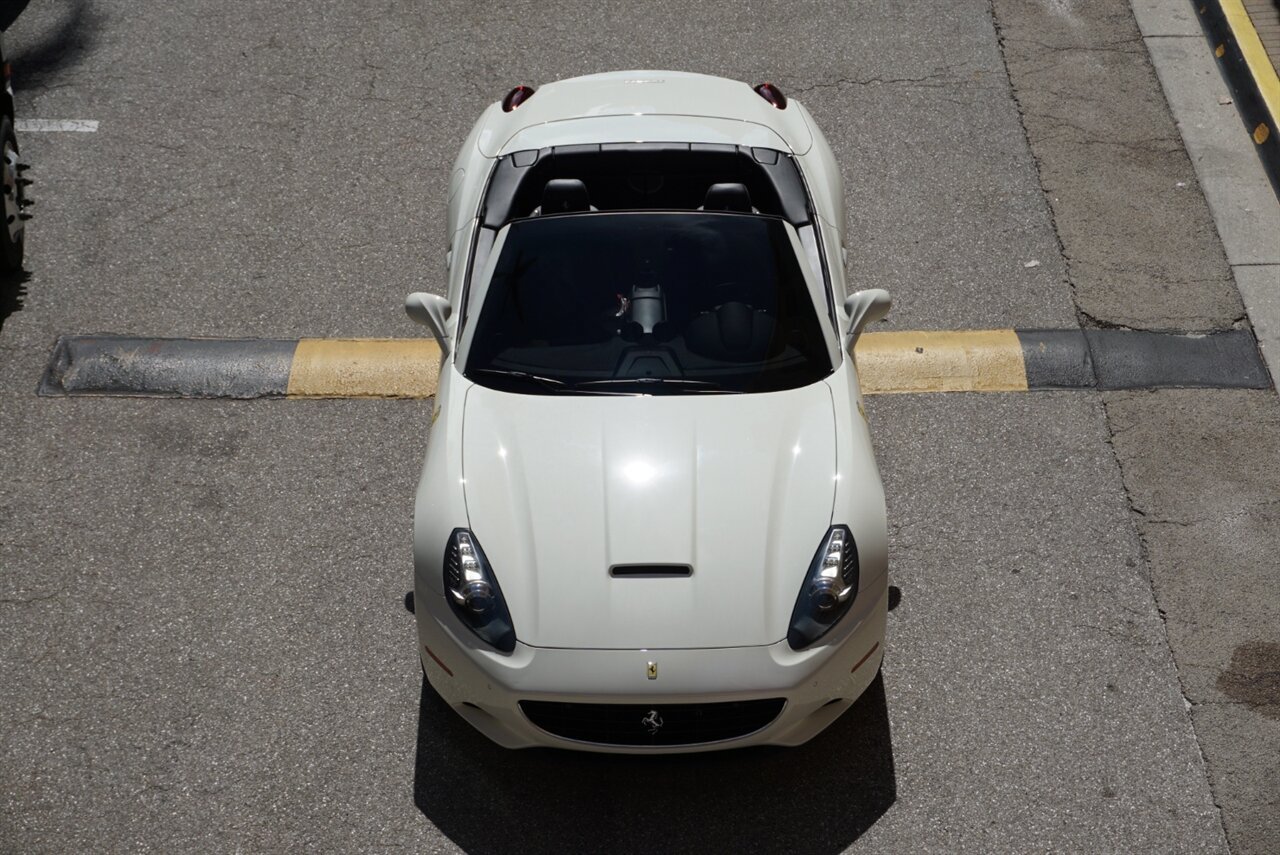 Used 2014 Ferrari California RWD image 57