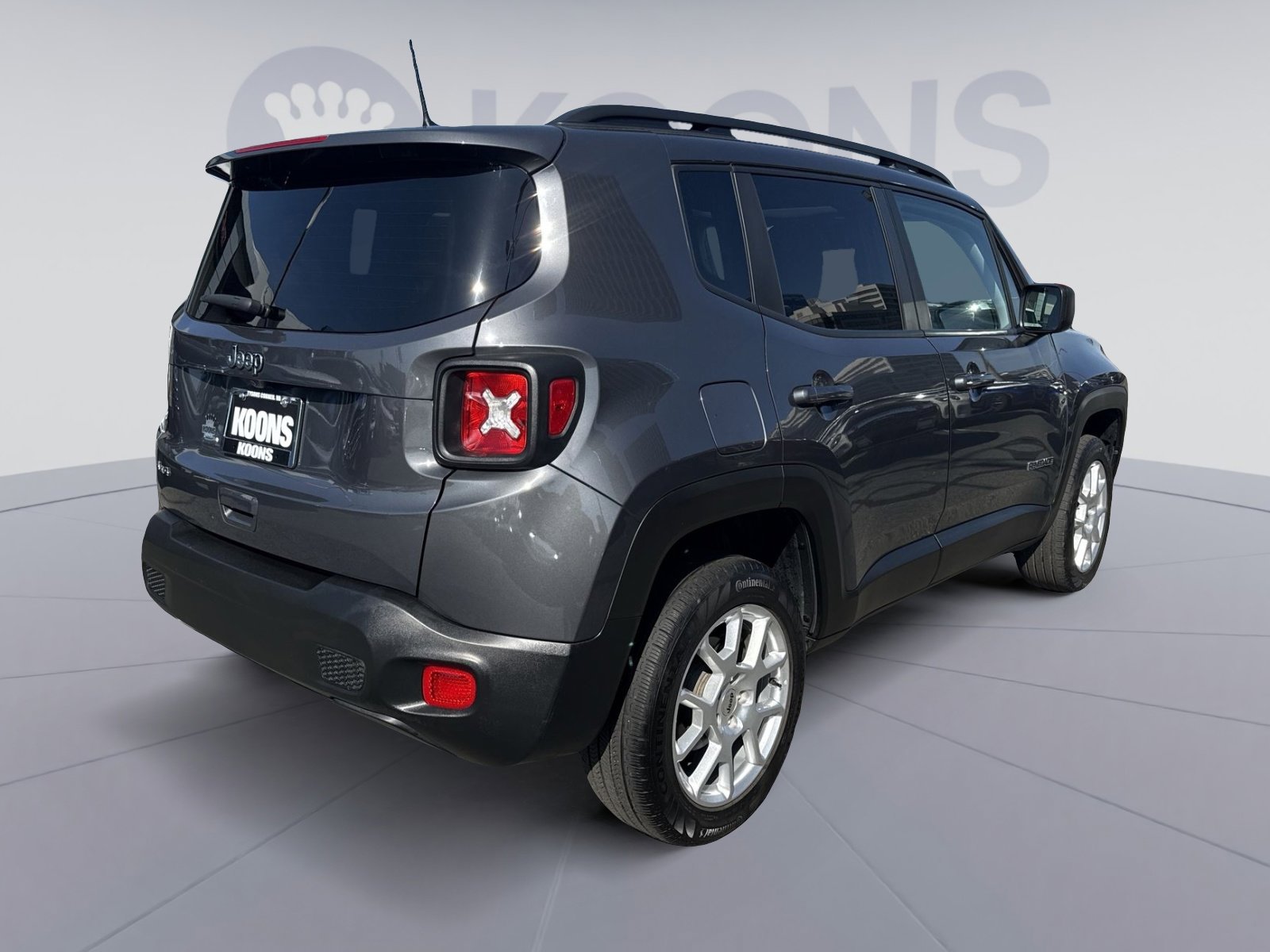Used 2023 Jeep Renegade Latitude w/ Sun/Sound Group image 7