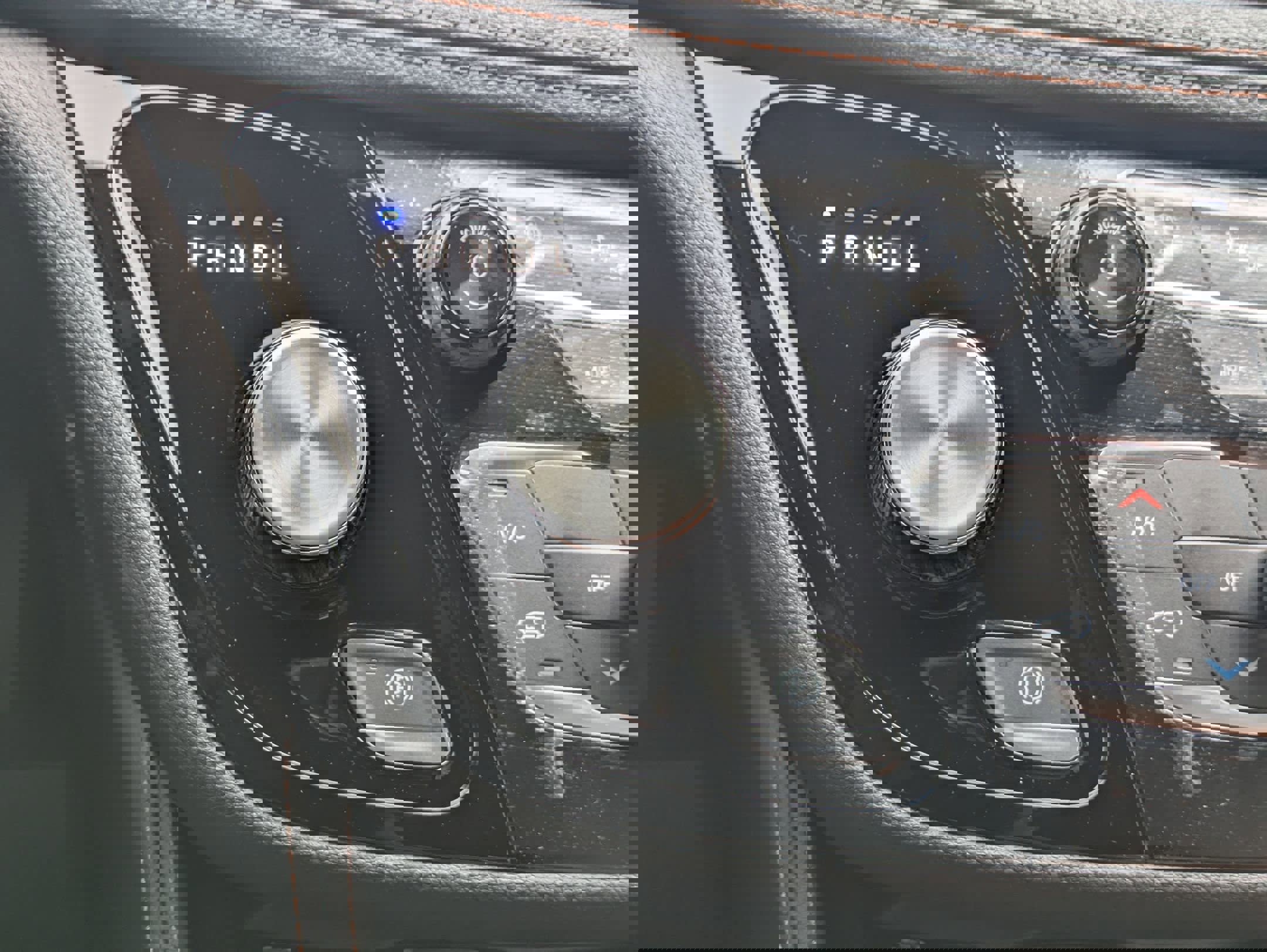 New 2026 Chrysler Pacifica Pinnacle FWD image 16