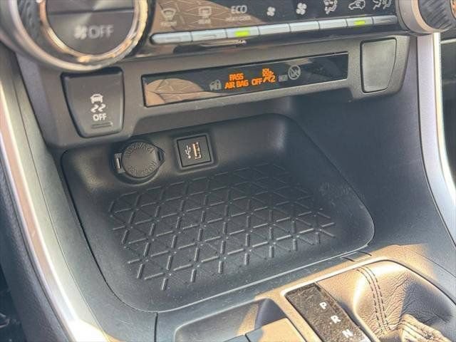 Certified 2025 Toyota RAV4 XLE AWD/4WD image 84