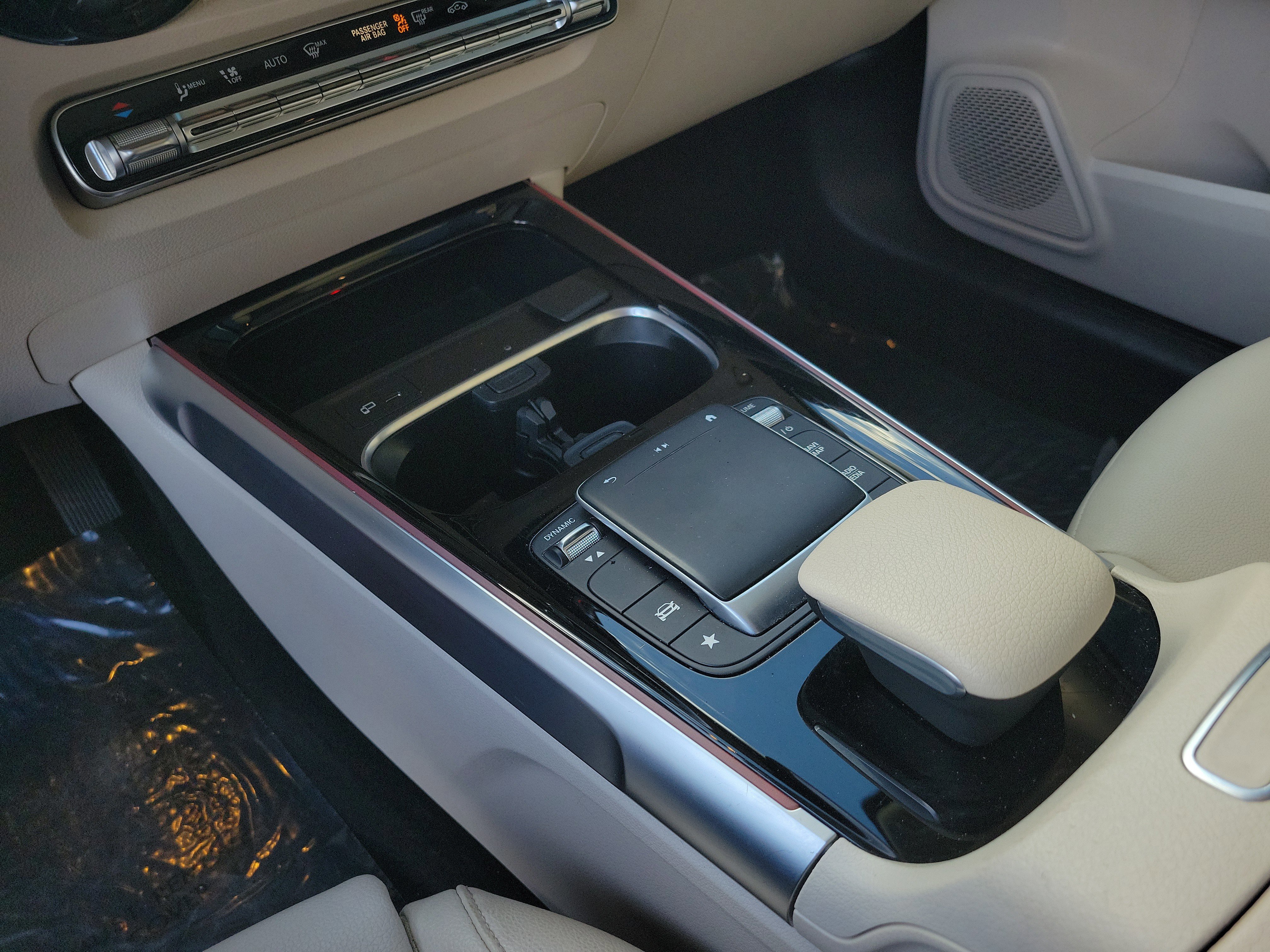 Certified 2022 Mercedes-Benz GLB 250 image 20