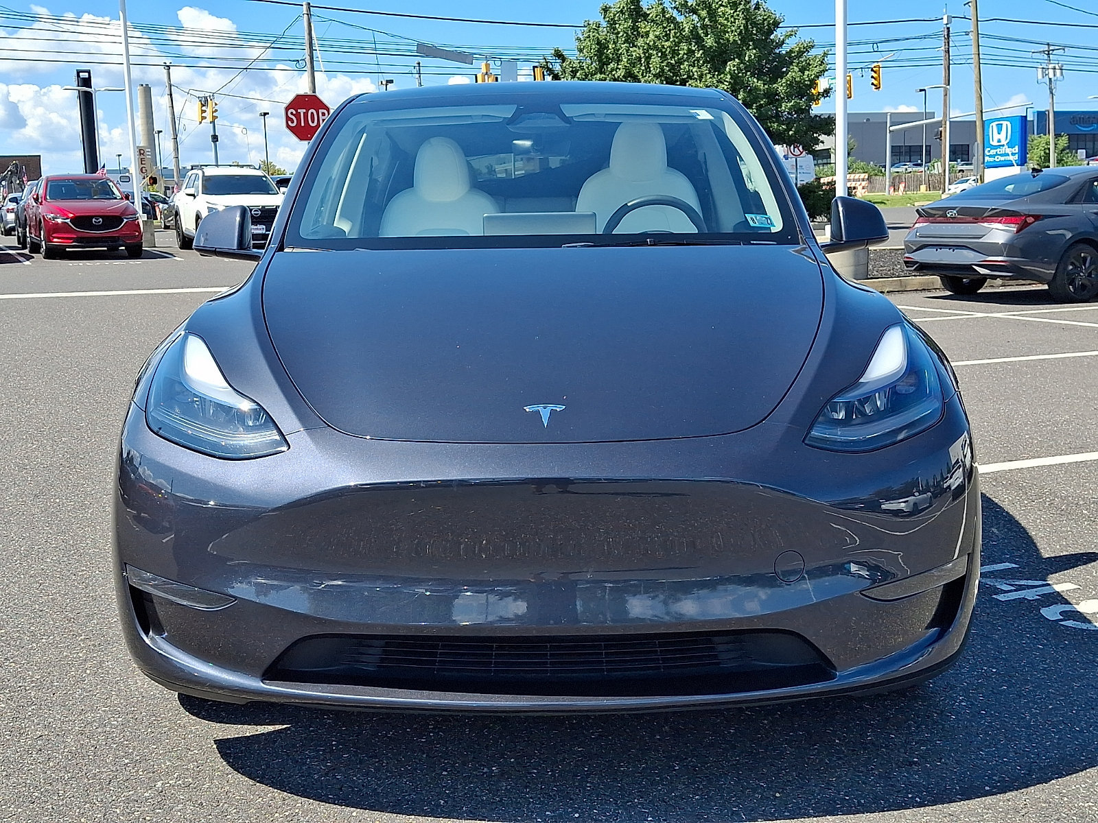 Used 2024 Tesla Model Y Long Range AWD/4WD image 2