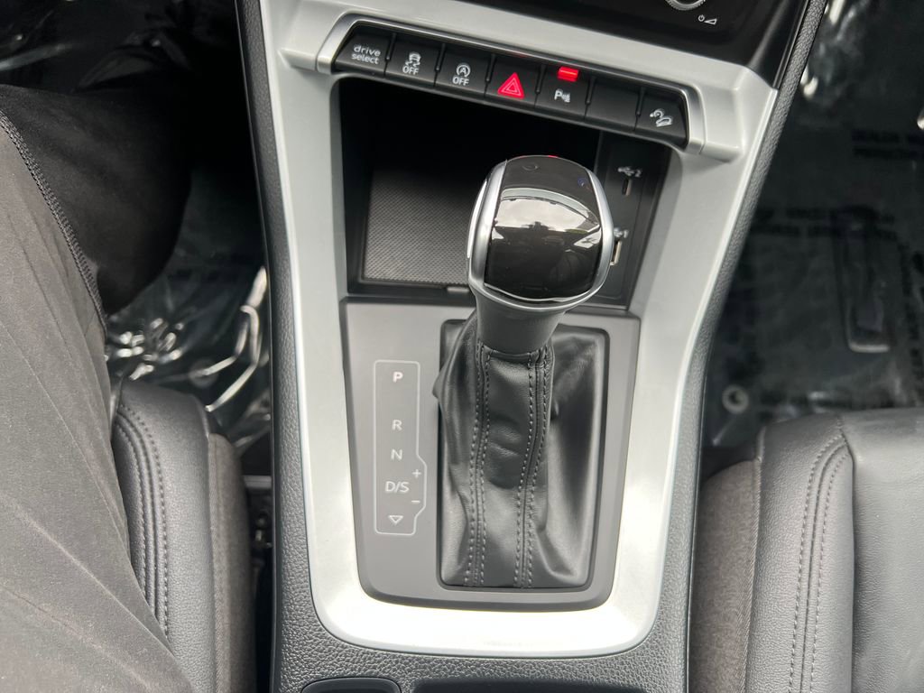 Used 2021 Audi Q3 2.0T Premium image 26