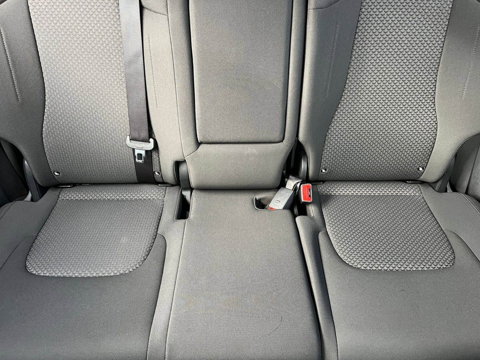 Used 2024 Kia Sportage LX image 37