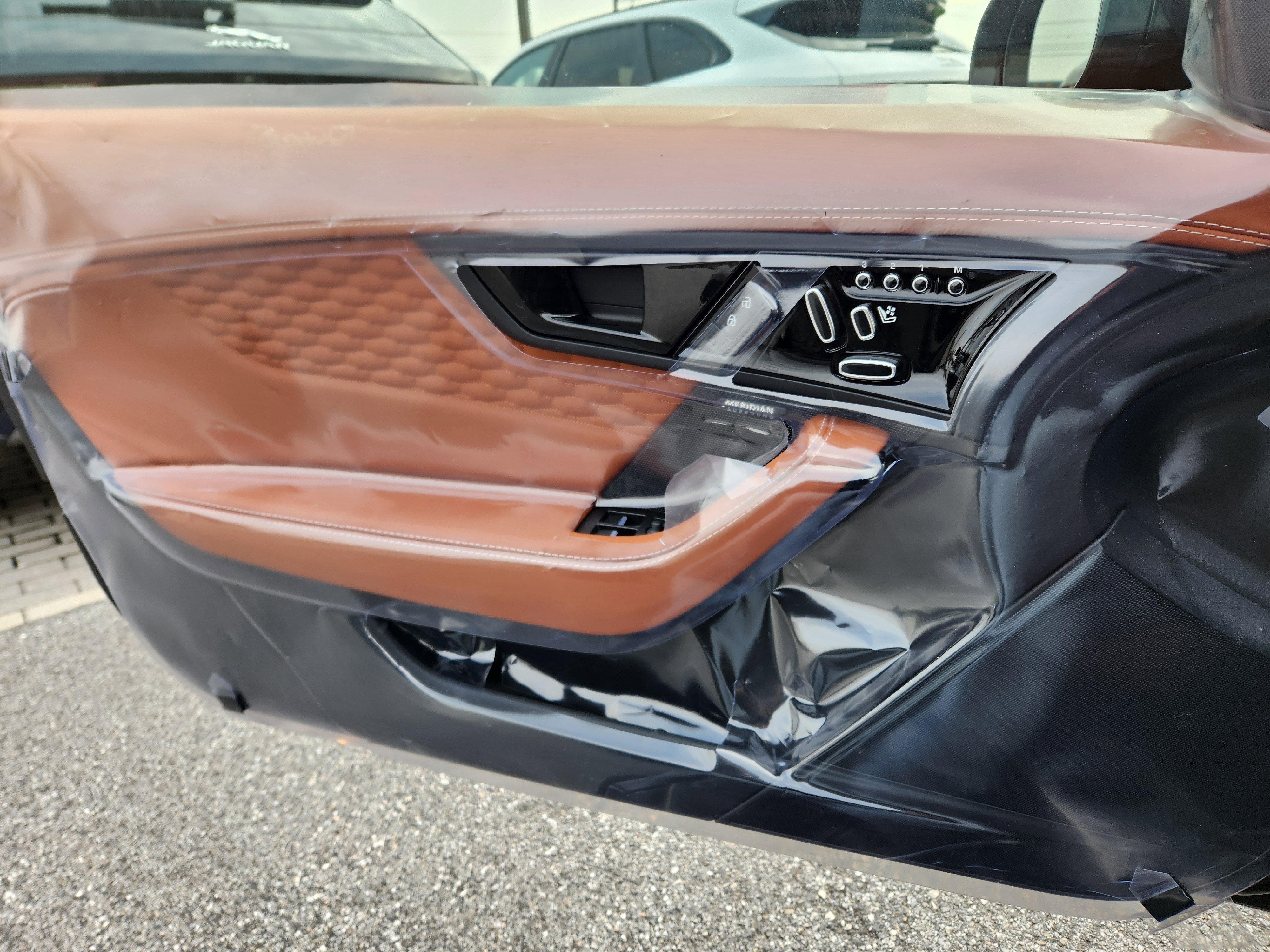 New 2024 Jaguar F-TYPE R AWD/4WD image 15