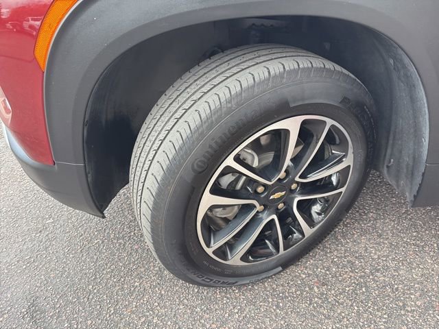 Used 2024 Chevrolet TrailBlazer LT w/ LT Cold Weather Package AWD/4WD image 8