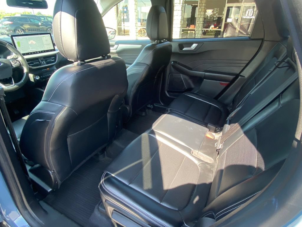 Used 2023 Ford Escape Platinum AWD/4WD image 50