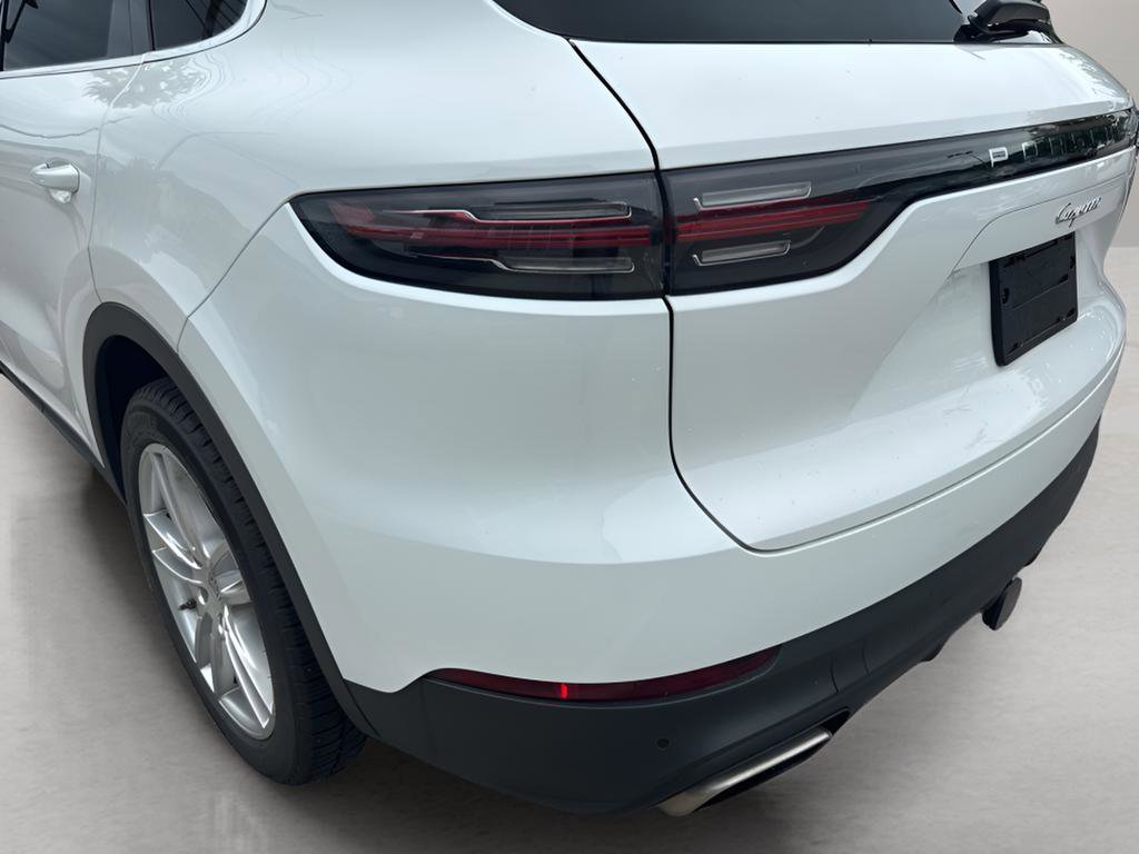 Used 2023 Porsche Cayenne Base image 12