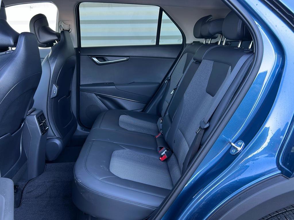 New 2025 Kia Niro EX image 12