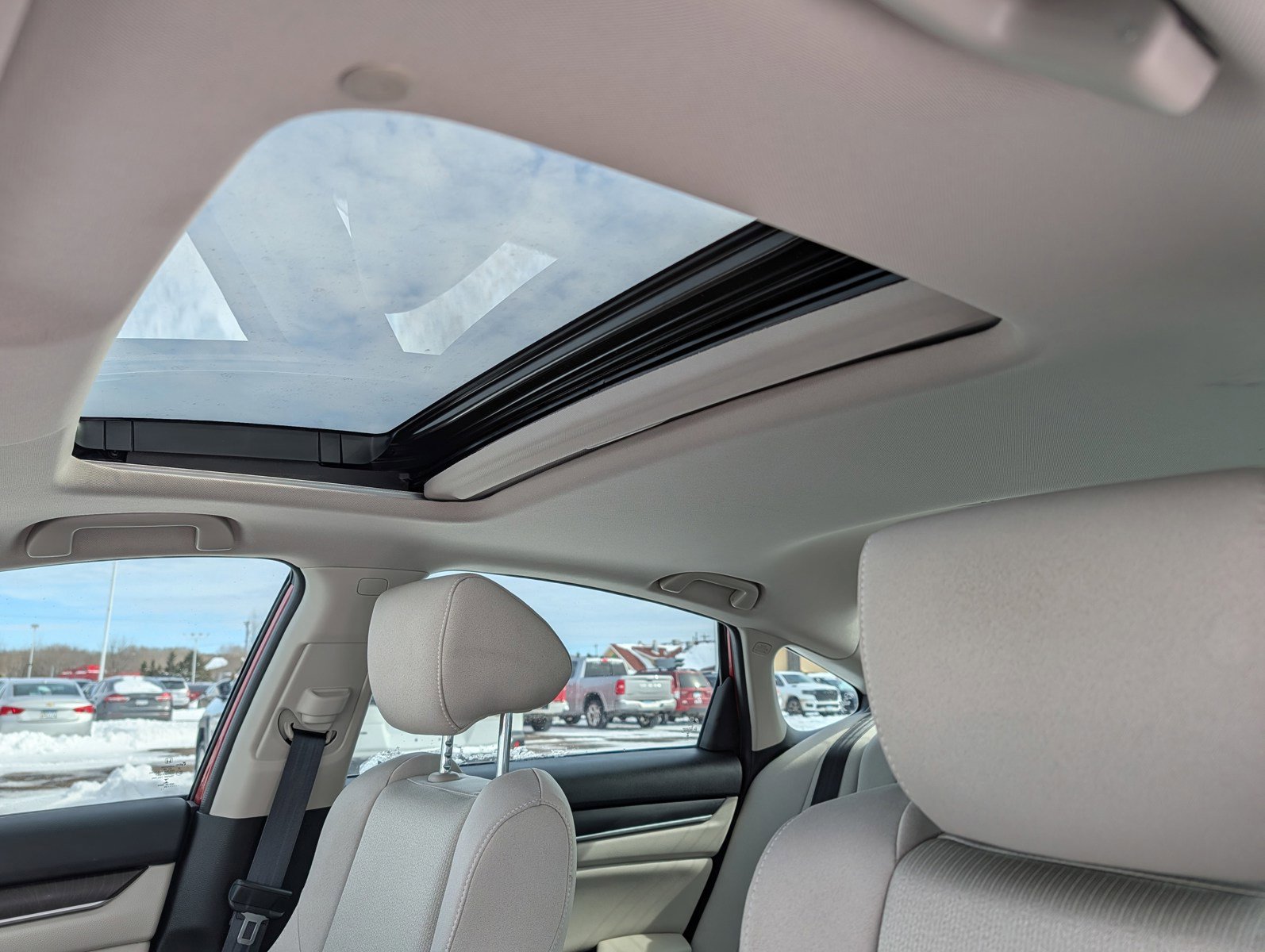 Used 2020 Honda Accord EX image 33