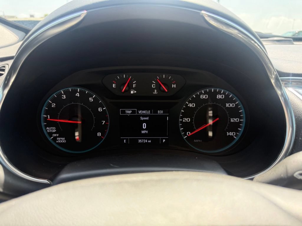 Used 2019 Chevrolet Malibu LT w/ Leather Package FWD image 18