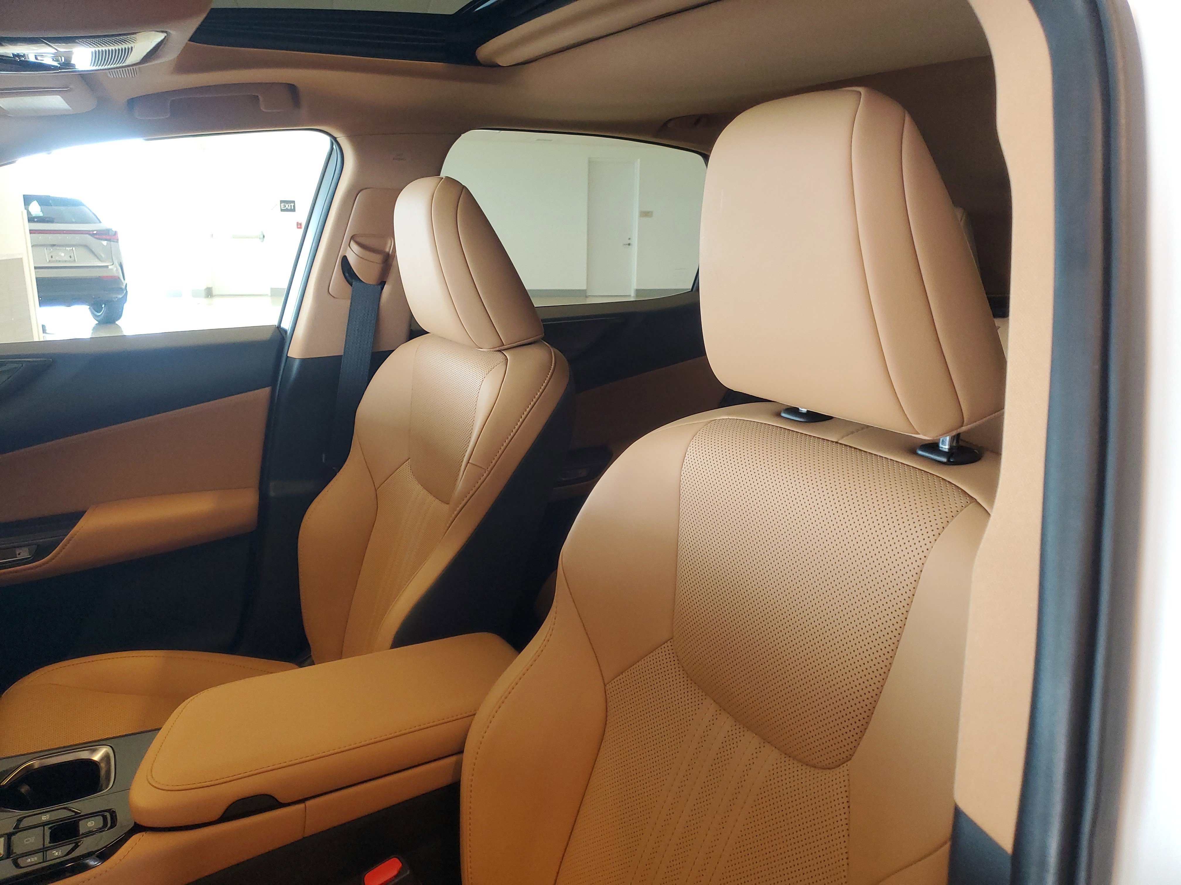 Used 2023 Lexus NX 350h NX 350h Premium image 21