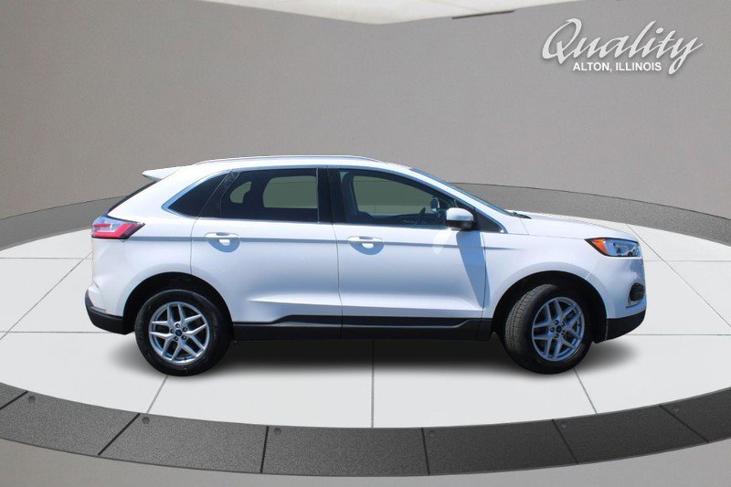 Used 2022 Ford Edge SEL w/ Convenience Package image 3