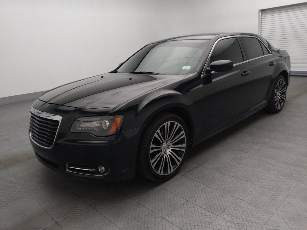 Used 2013 Chrysler 300 S image 2
