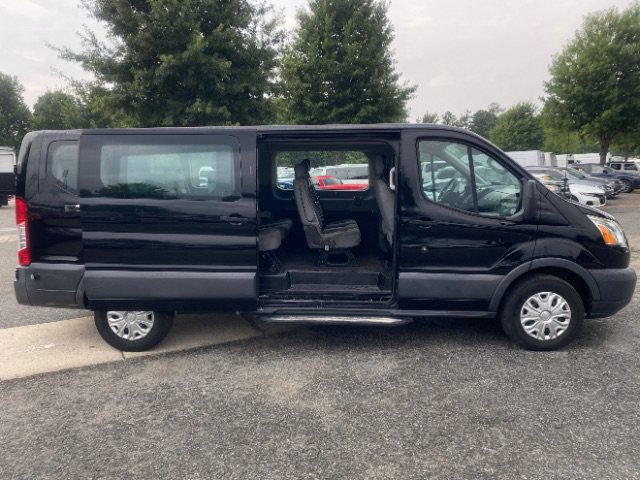 Used 2016 Ford Transit 350 XLT RWD image 5