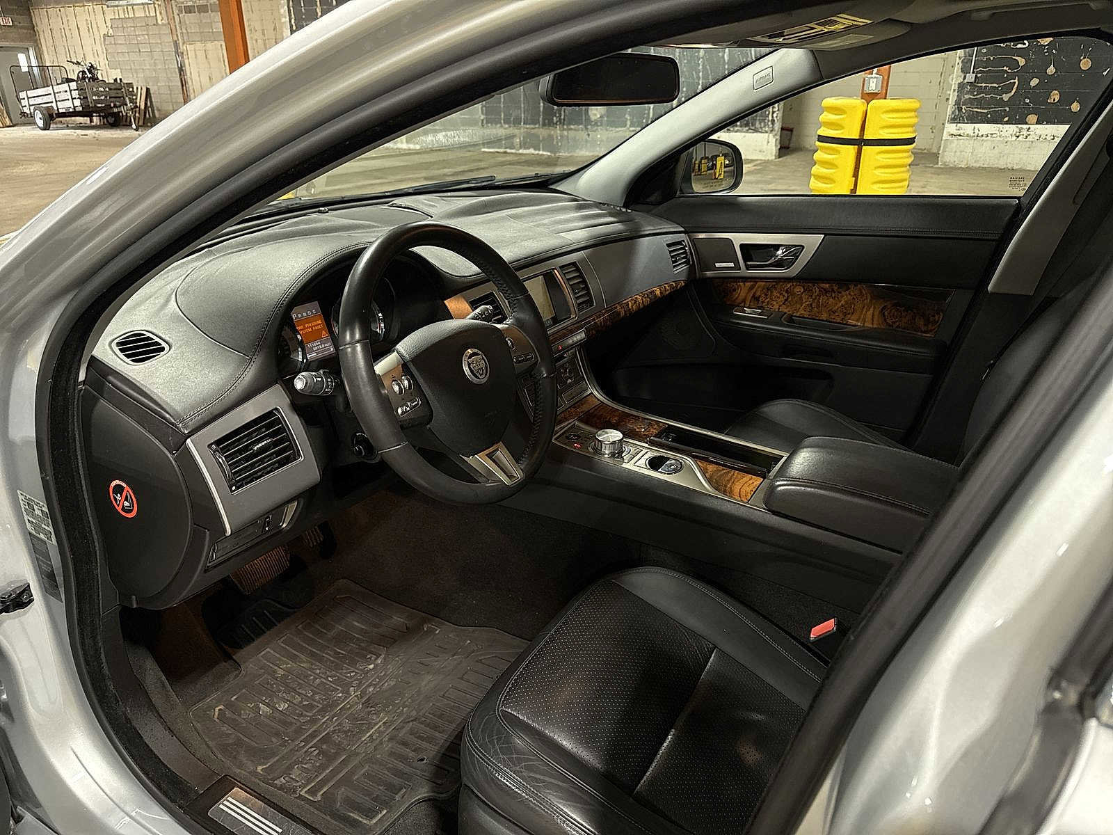 Used 2009 Jaguar XF Supercharged image 29