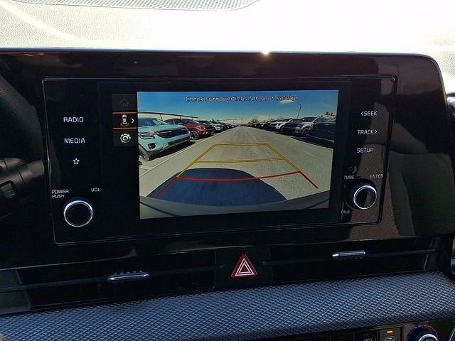 Used 2025 Kia Sportage LX image 17