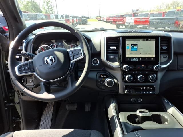 New 2026 RAM 1500 4x4 Crew Cab image 9