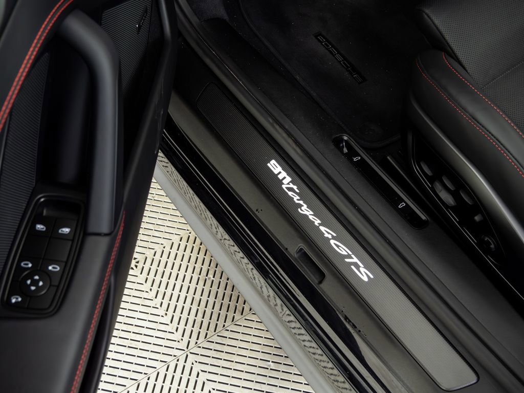 Certified 2026 Porsche 911 Targa 4 GTS image 8