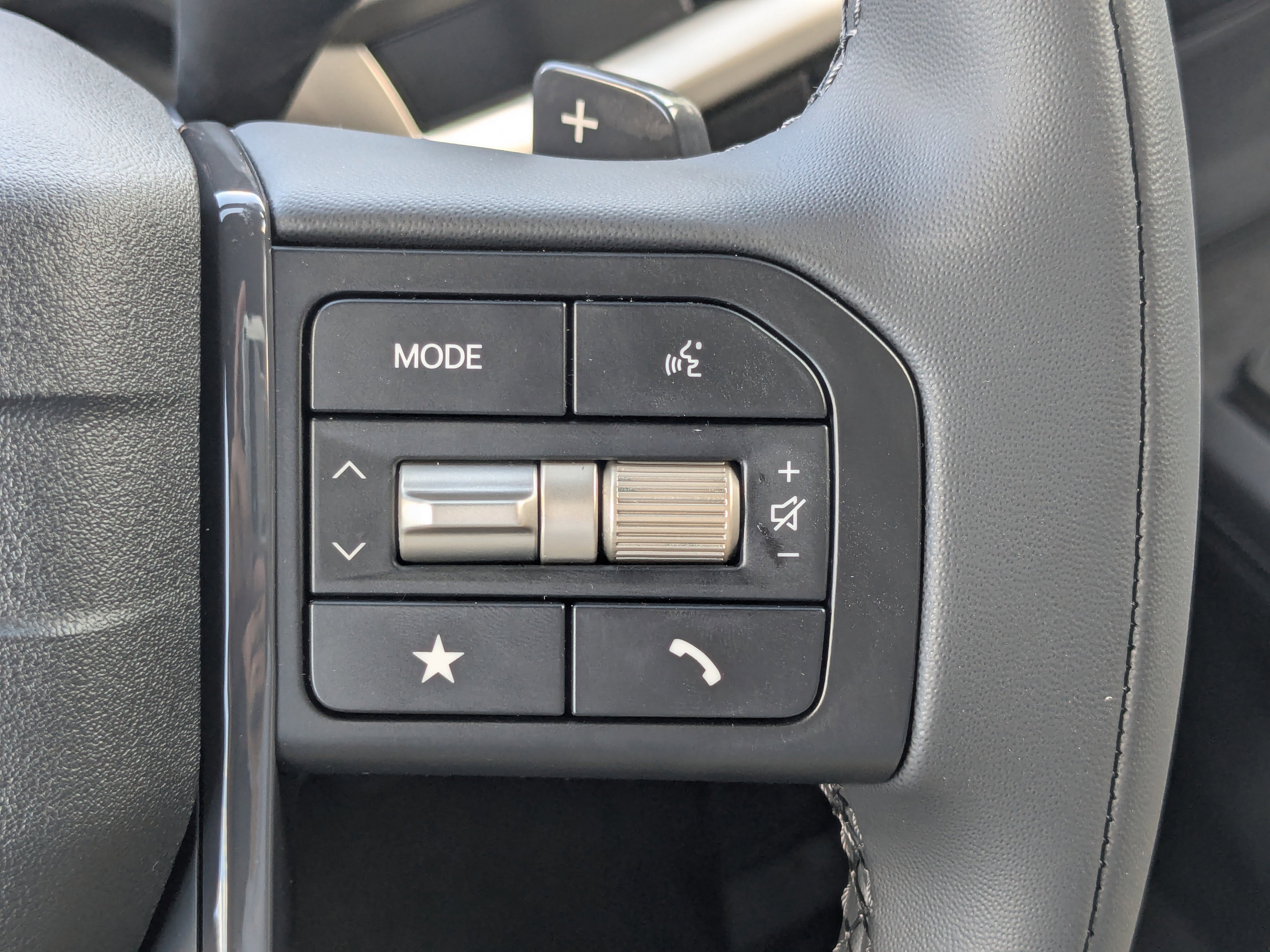 New 2027 Kia Telluride EX w/ Towing Package FWD image 39