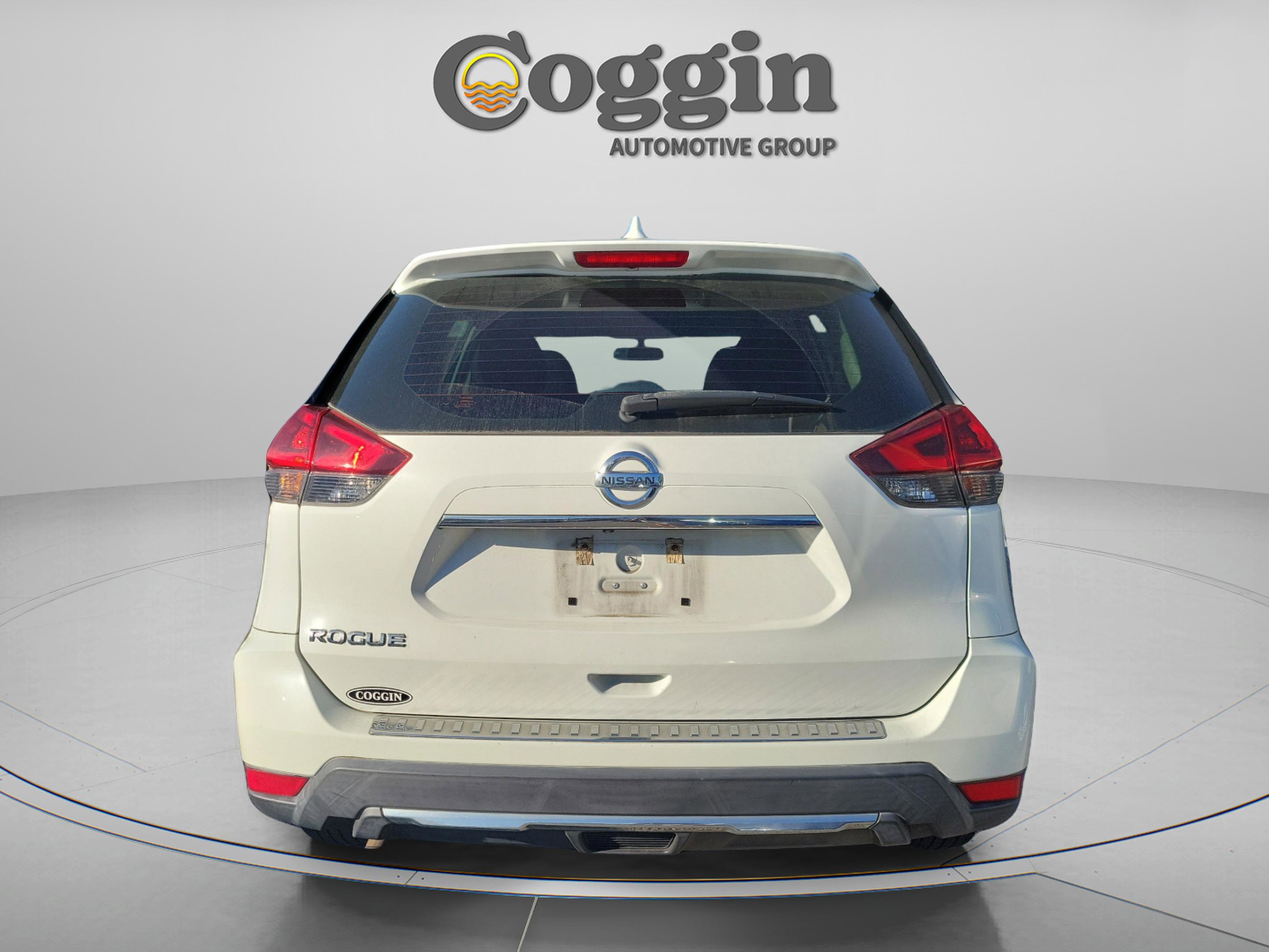 Used 2018 Nissan Rogue S FWD image 6