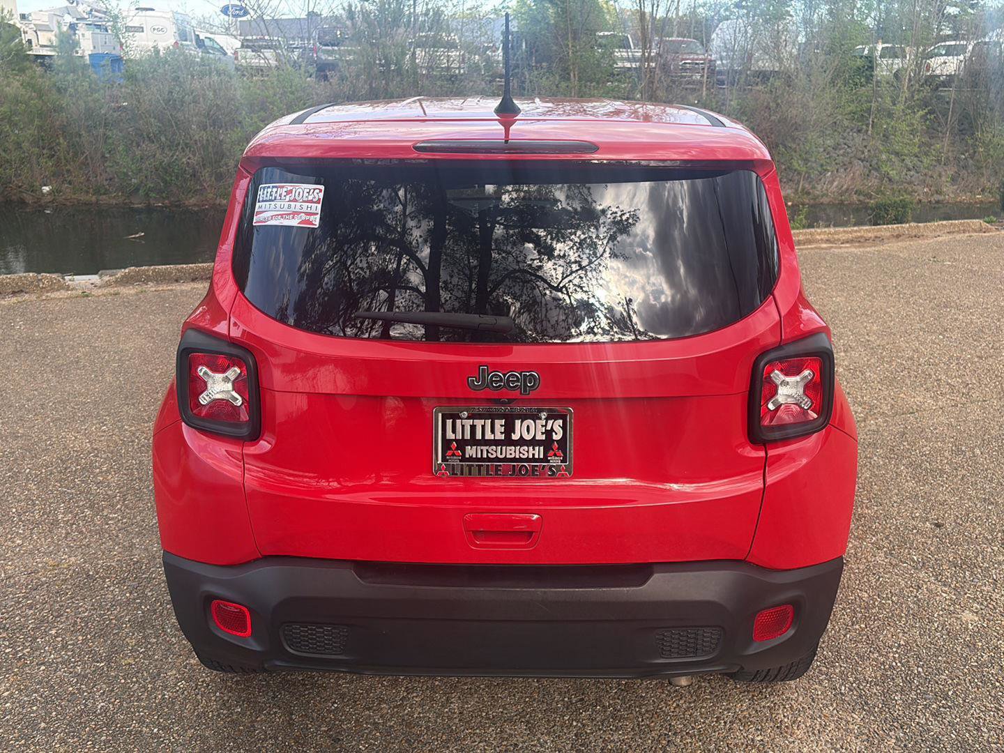 Used 2021 Jeep Renegade Sport FWD image 7