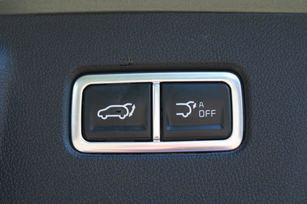 Certified 2025 Kia Sorento SX AWD/4WD image 12