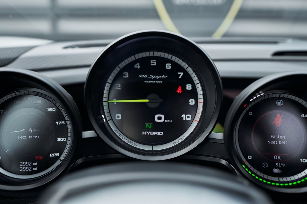 Used 2015 Porsche 918 Spyder w/Weissach Package image 75