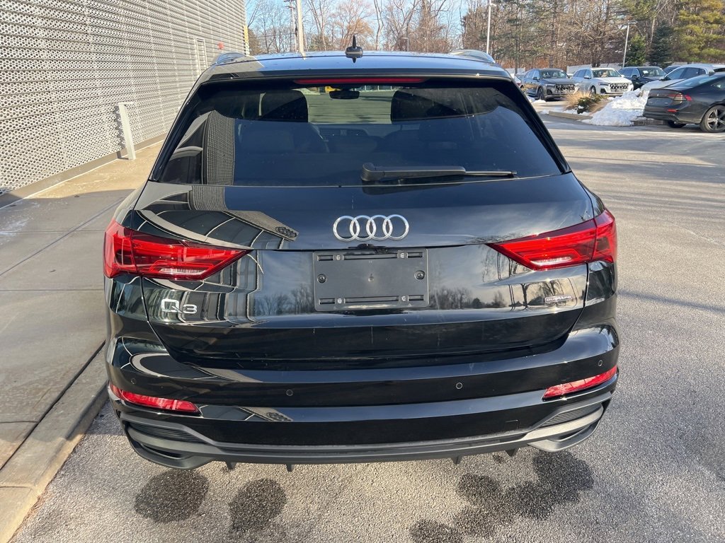 Used 2023 Audi Q3 2.0T Premium w/ Convenience Package image 33