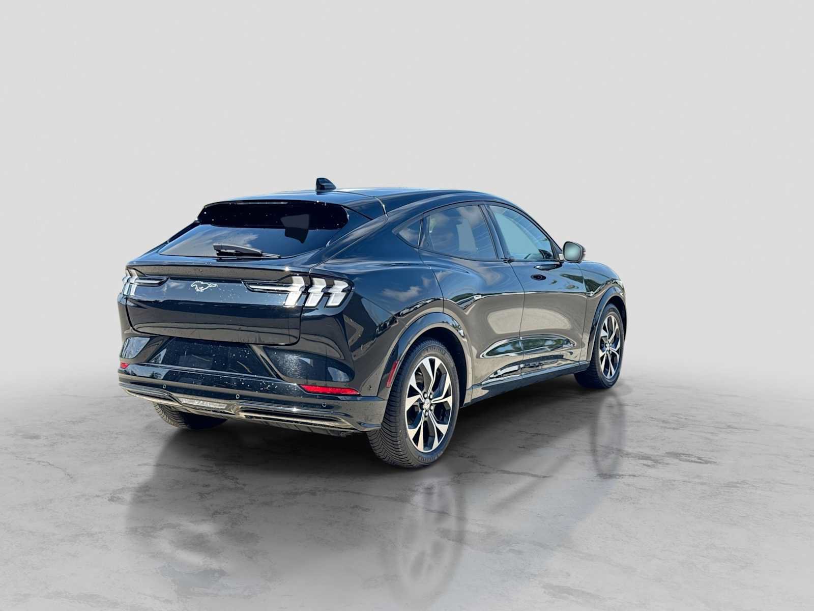 Used 2021 Ford Mustang Mach-E Premium AWD/4WD image 6