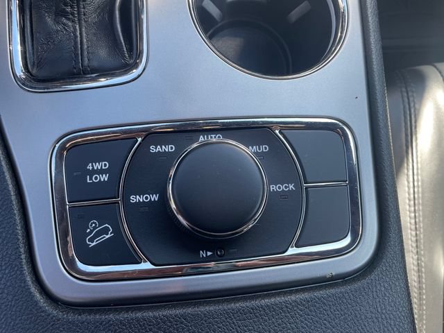 Used 2020 Jeep Grand Cherokee Limited AWD/4WD image 38