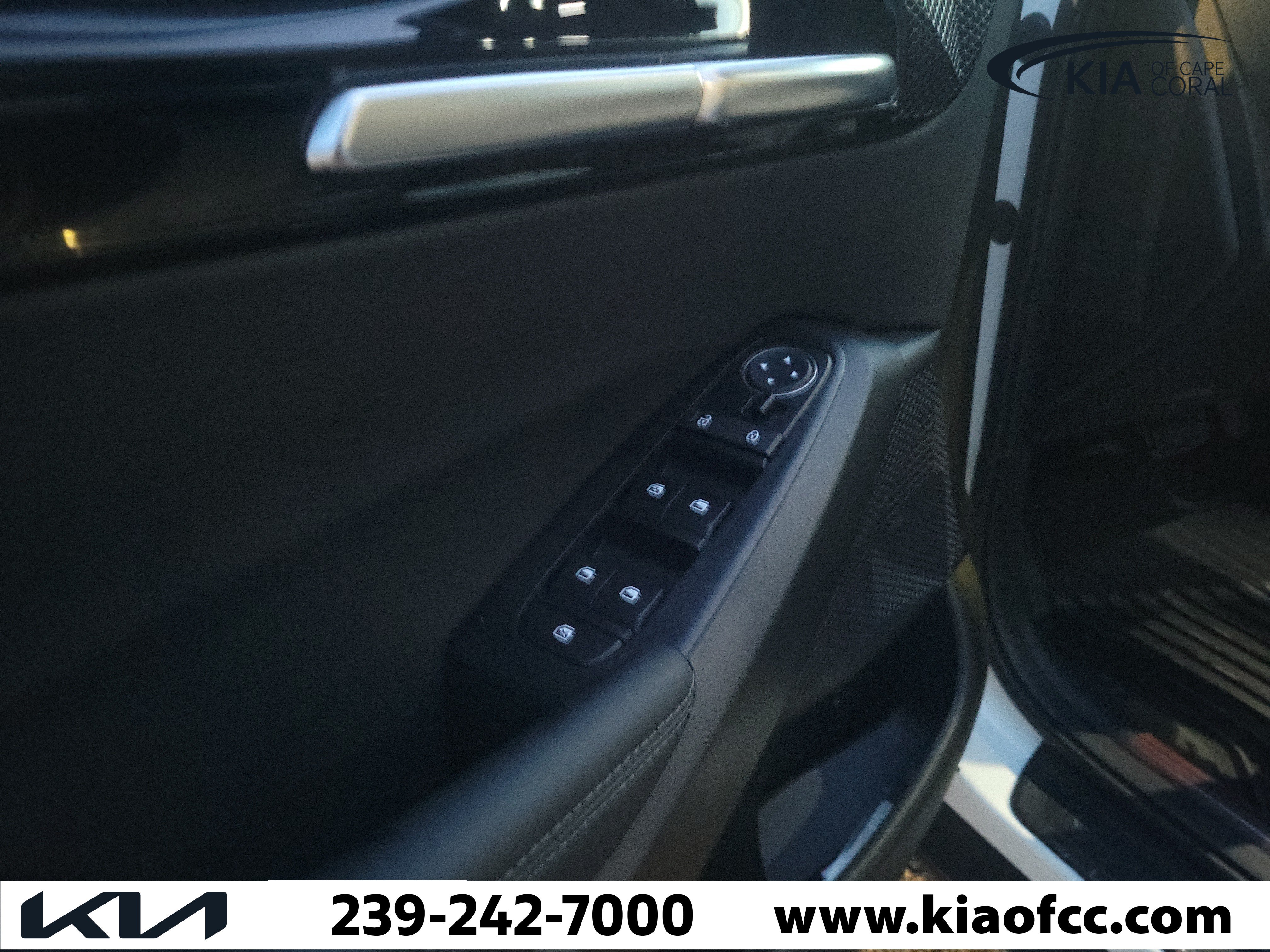 New 2026 Kia Seltos S FWD image 24